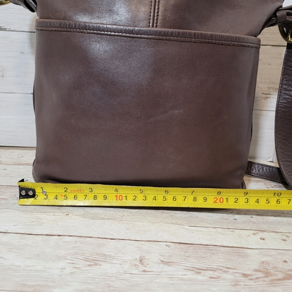 Coach 90s Vintage Bleeker Bucket Bag in brown - Picture 5 of 14